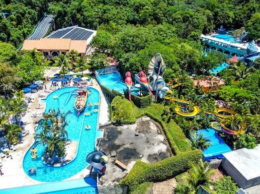 PARQUE AQUÁTICO ÁGUA SHOW